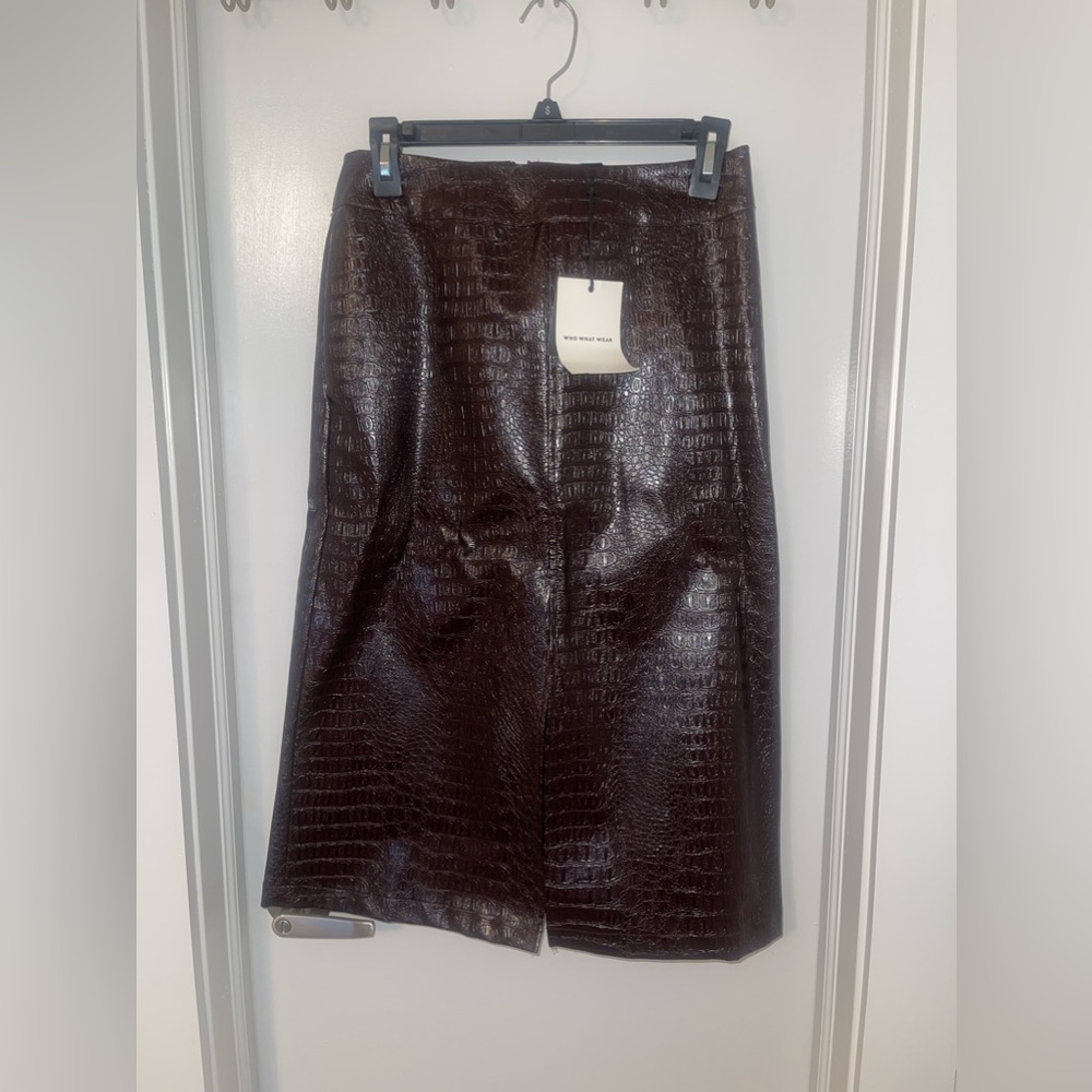 WHO WHAT WEAR Faux Crocodile Midi Skirt